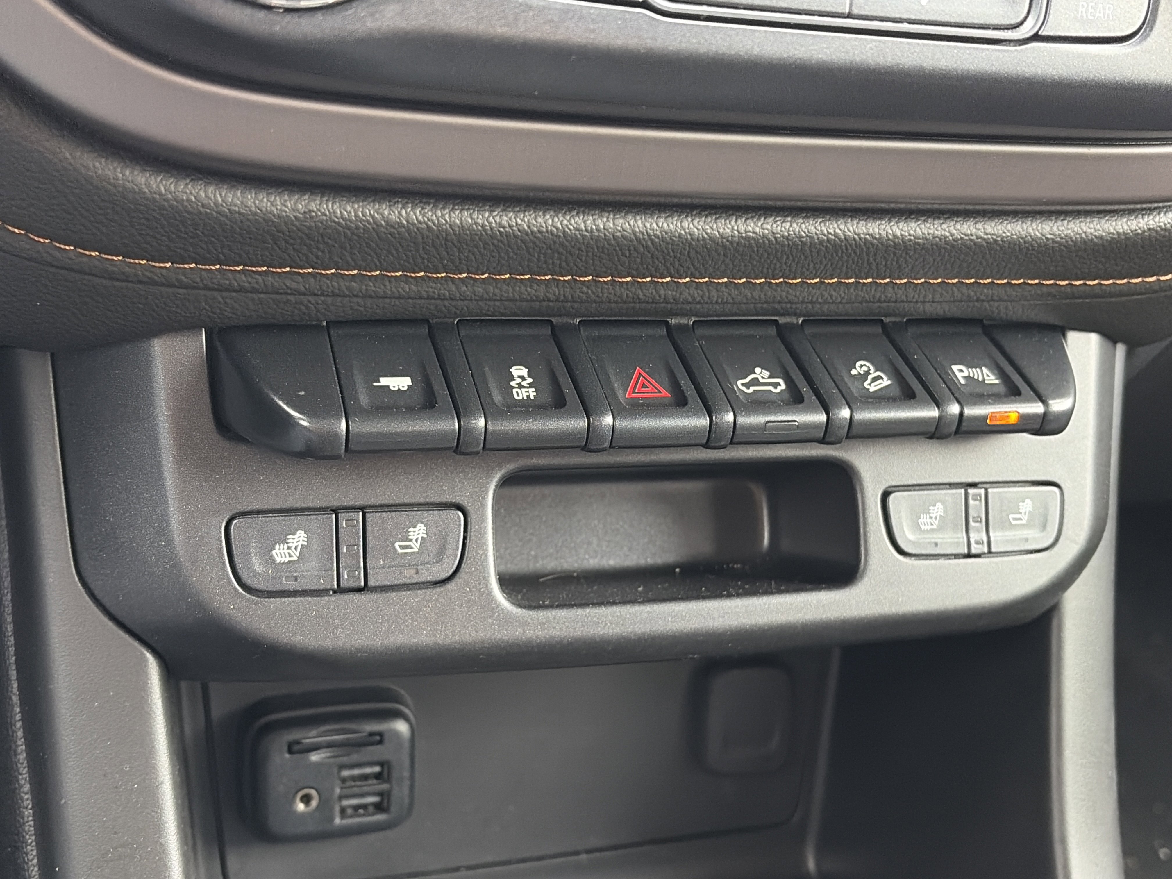 Used 2022 GMC Canyon AT4 w/ Trailering Package image 30