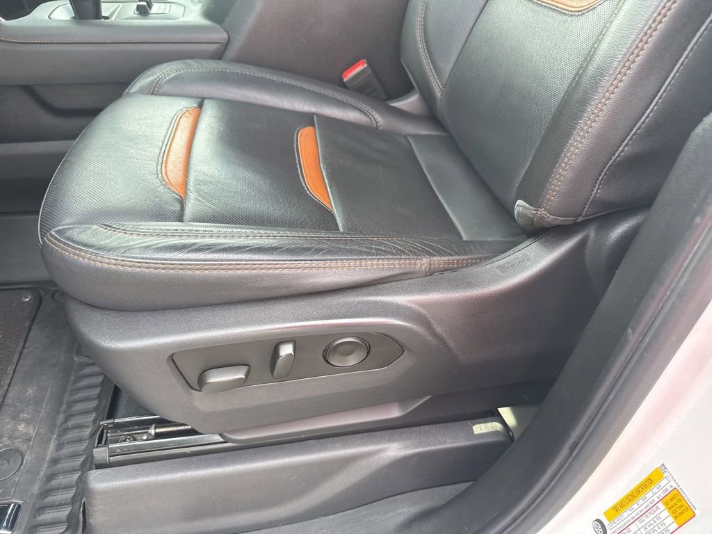 Used 2023 GMC Sierra 1500 AT4 w/ Technology Package image 19