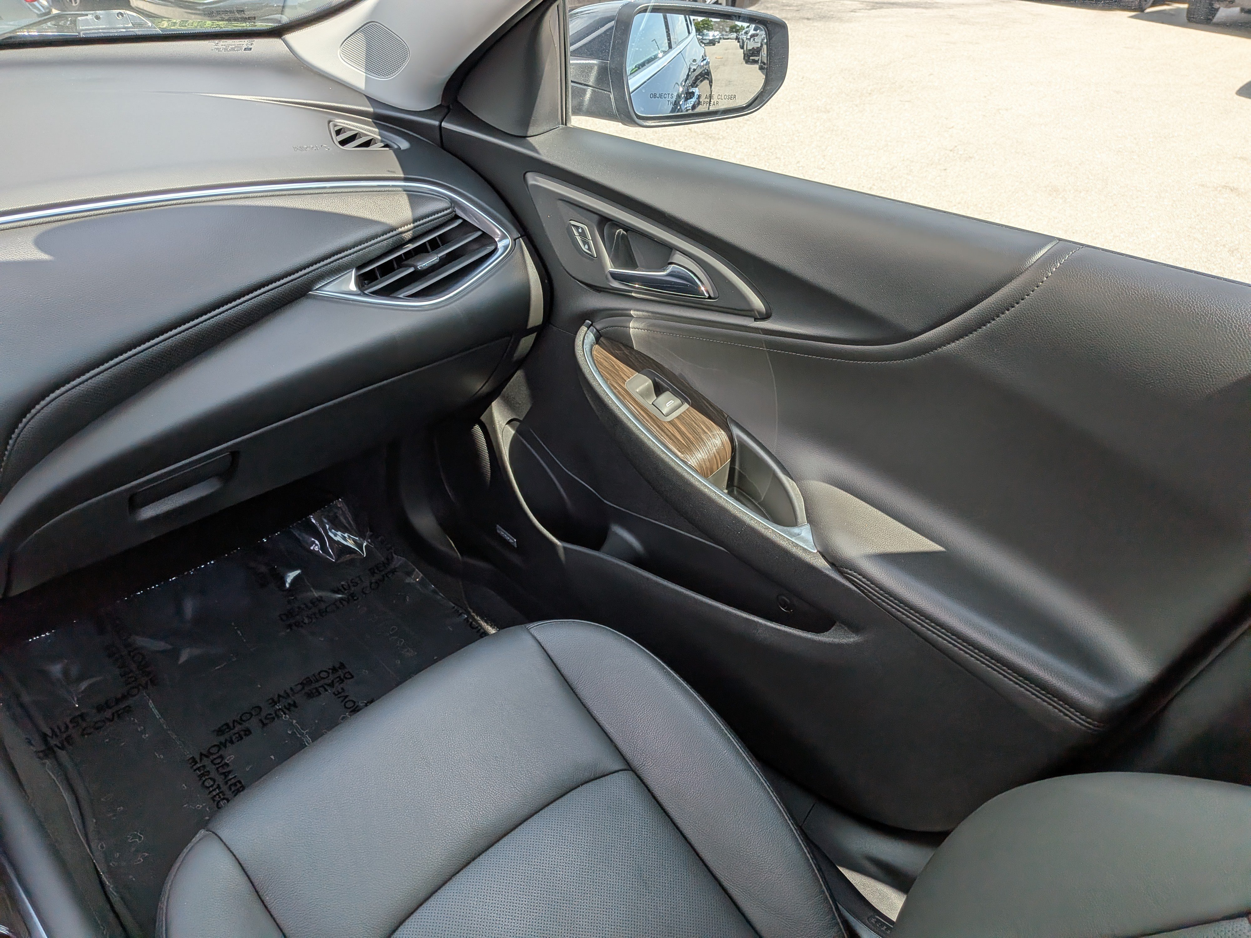 Used 2021 Chevrolet Malibu Premier FWD image 19