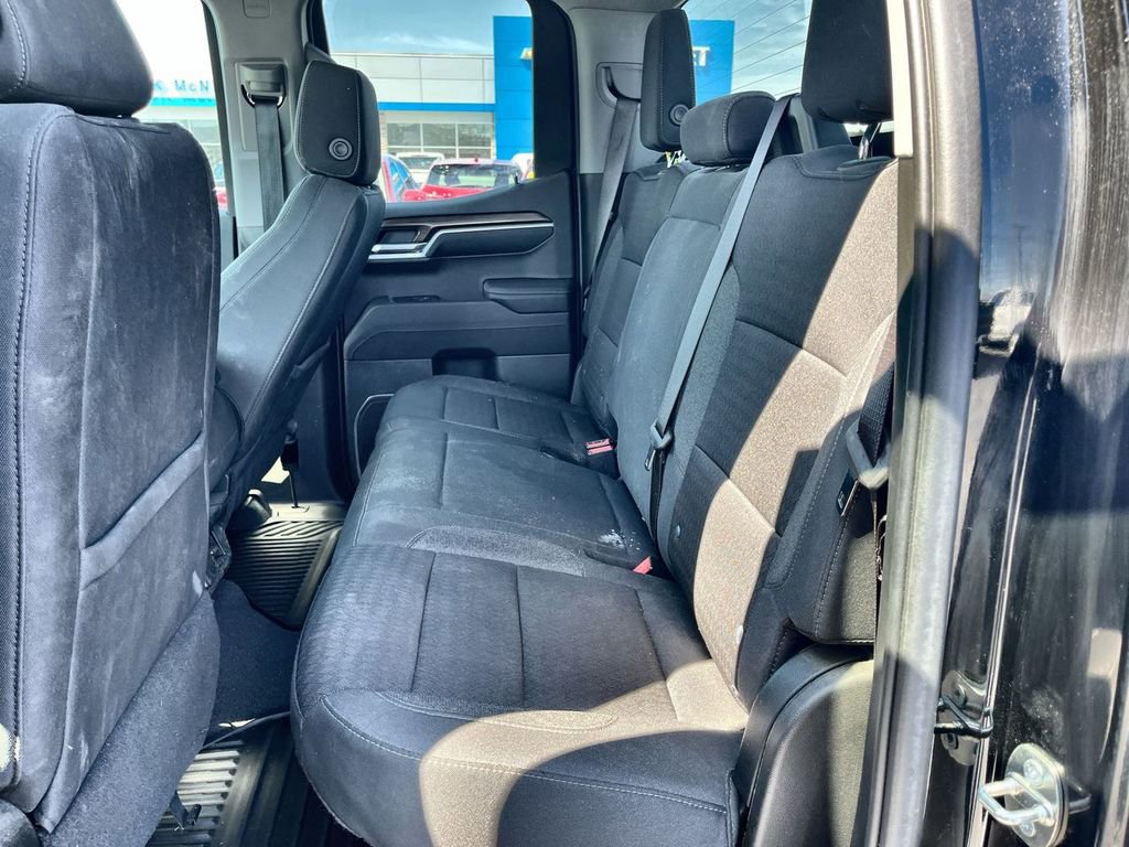 Used 2023 Chevrolet Silverado 1500 LT image 24