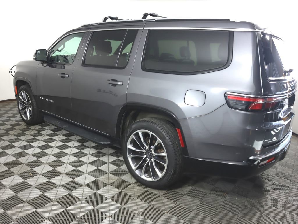 Used 2023 Jeep Wagoneer Series II w/ Premium Group I AWD/4WD image 9