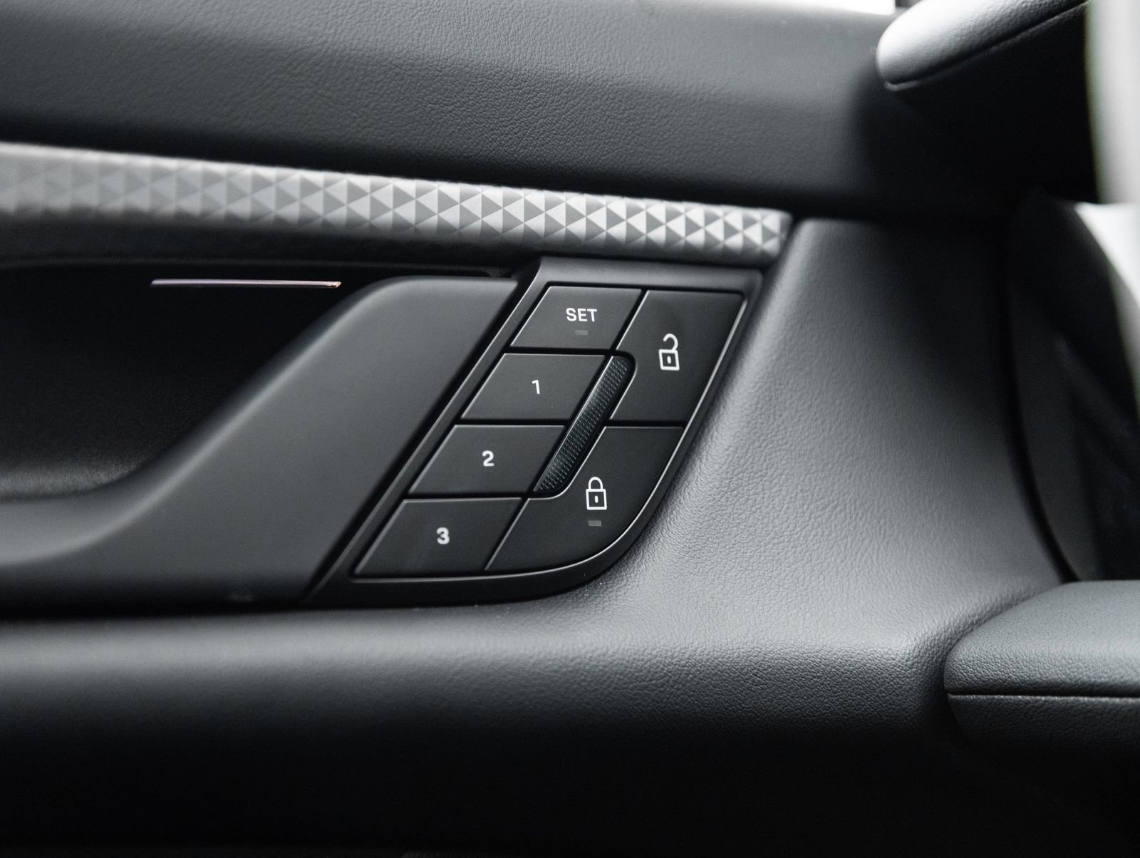 New 2026 Porsche Taycan GTS AWD/4WD image 19