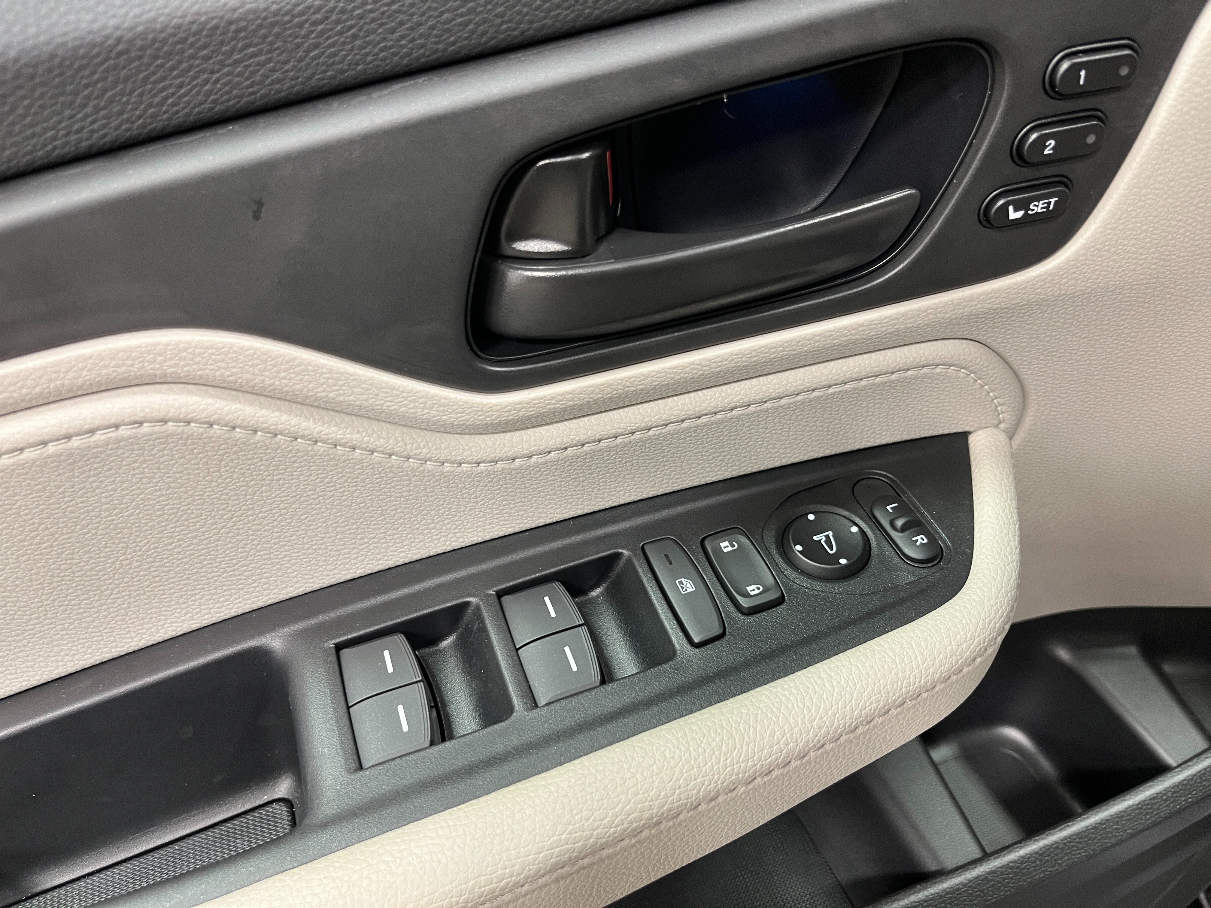 New 2026 Honda Odyssey EX-L image 13