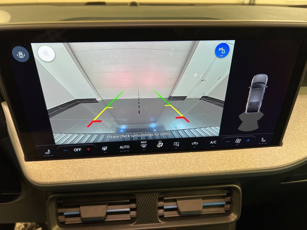 New 2025 Ford Maverick XLT w/ XLT Luxury Package image 12