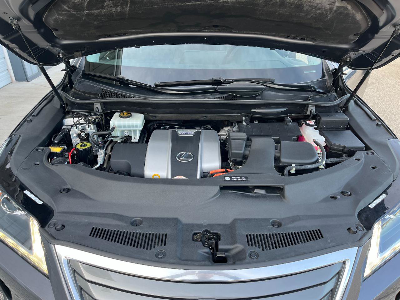 Used 2018 Lexus RX 450h AWD w/ Premium Package image 36