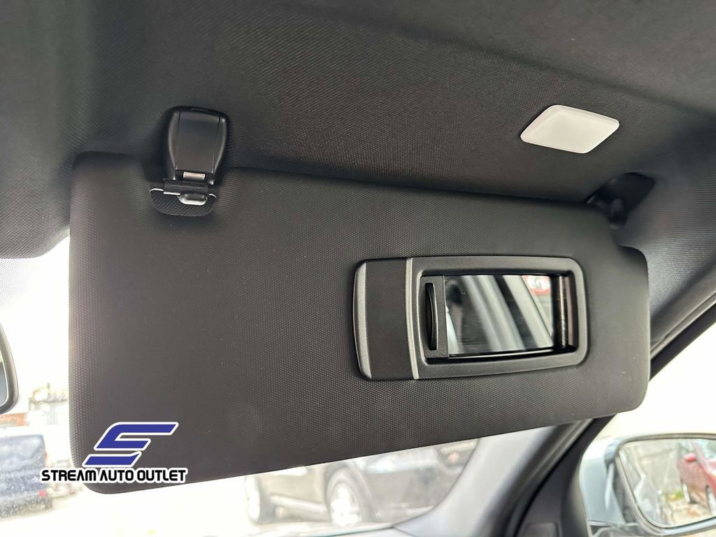 Used 2024 BMW 330i xDrive Sedan image 31