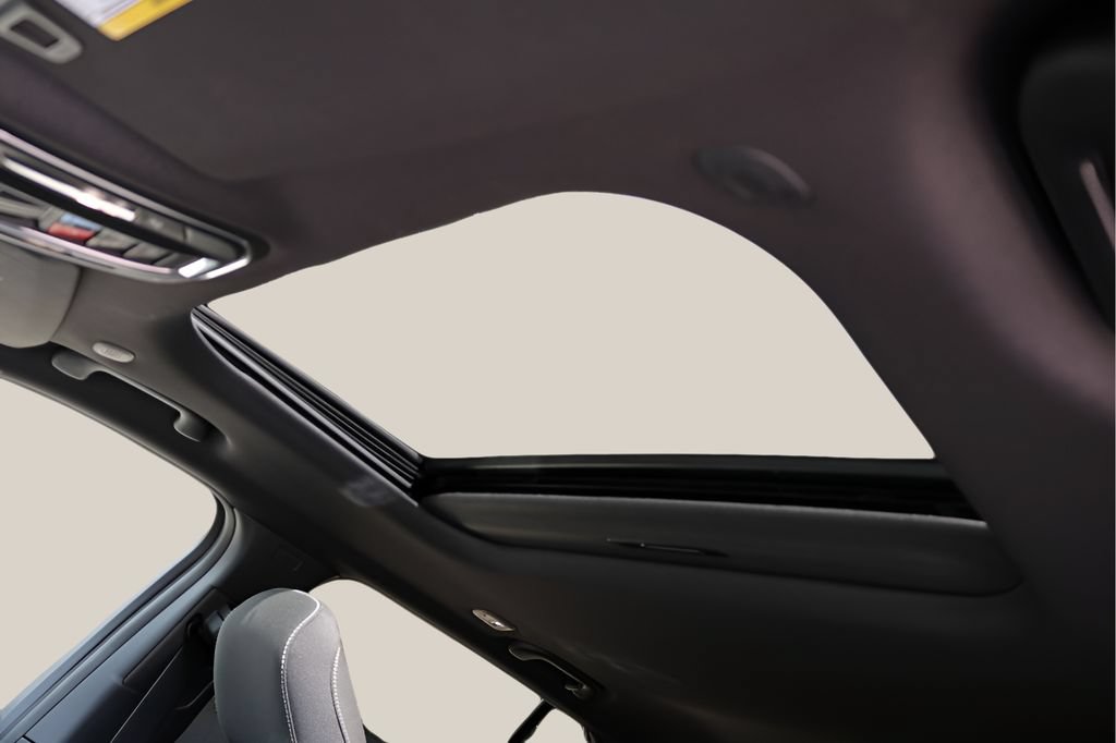 New 2026 Jeep Grand Cherokee Laredo X RWD image 10