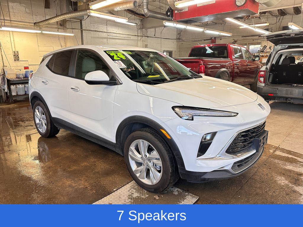 Used 2024 Buick Encore GX Preferred image 2