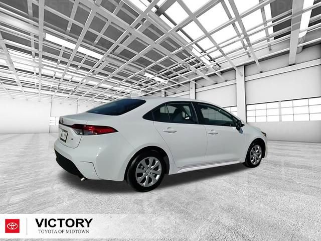 Certified 2025 Toyota Corolla LE image 3