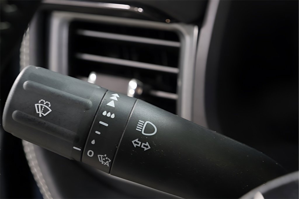 Used 2024 Ford F150 Lightning Platinum image 17