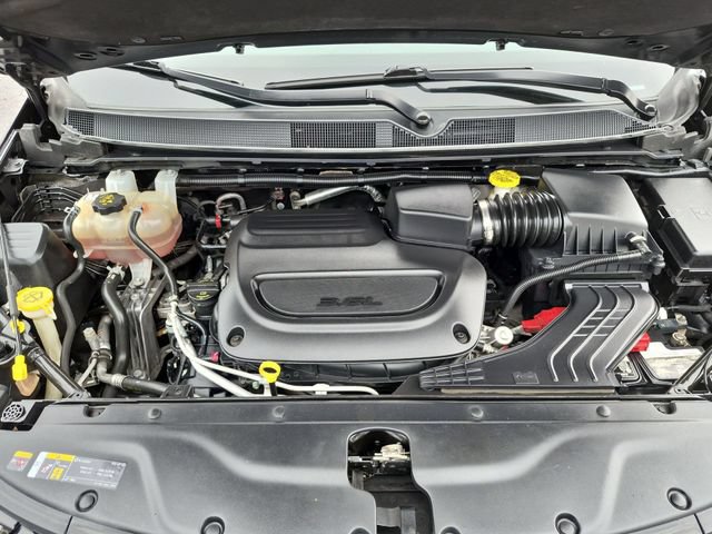 Used 2022 Chrysler Pacifica Touring-L FWD image 31