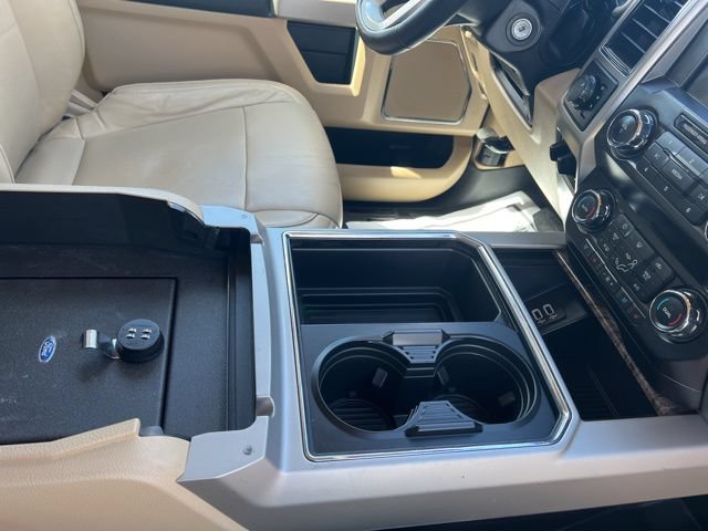 Used 2019 Ford F250 Lariat w/ Lariat Value Package AWD/4WD image 28
