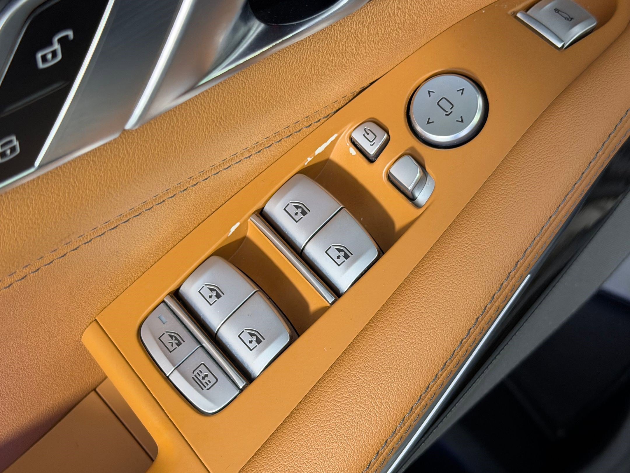 Used 2023 BMW X7 xDrive40i w/ Premium Package image 21