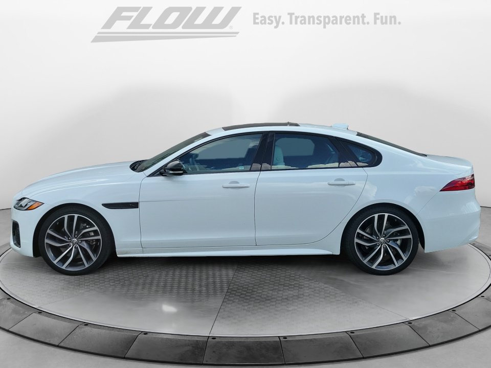 Used 2024 Jaguar XF R-Dynamic SE AWD/4WD image 4