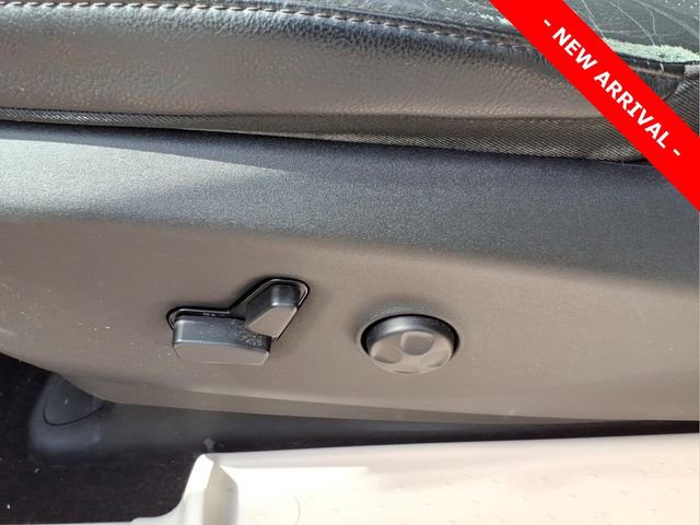 Used 2018 Chrysler Pacifica Touring-L Plus FWD image 14