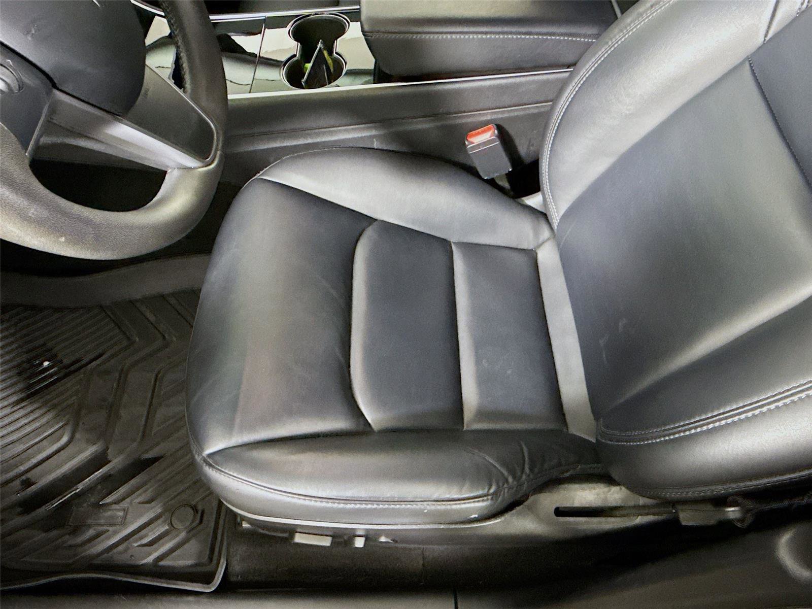 Used 2020 Tesla Model Y Long Range image 12