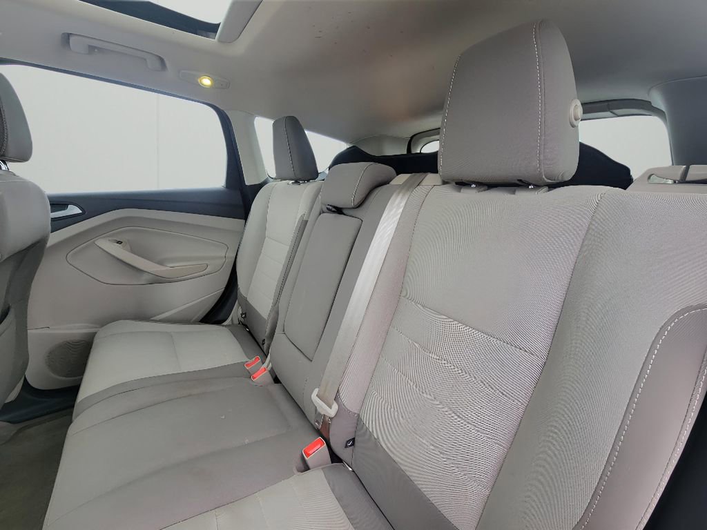 Used 2016 Ford Escape SE w/ Equipment Group 201A image 28