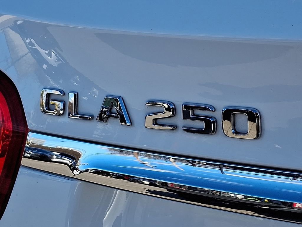 Used 2019 Mercedes-Benz GLA 250 4MATIC image 29