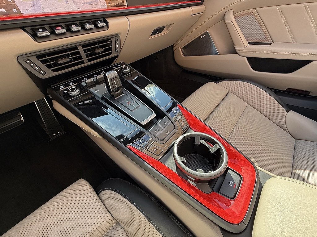 Certified 2025 Porsche 911 Carrera image 16