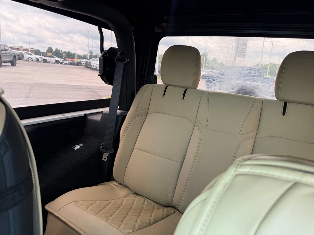 Used 2020 Jeep Wrangler Sport AWD/4WD image 15