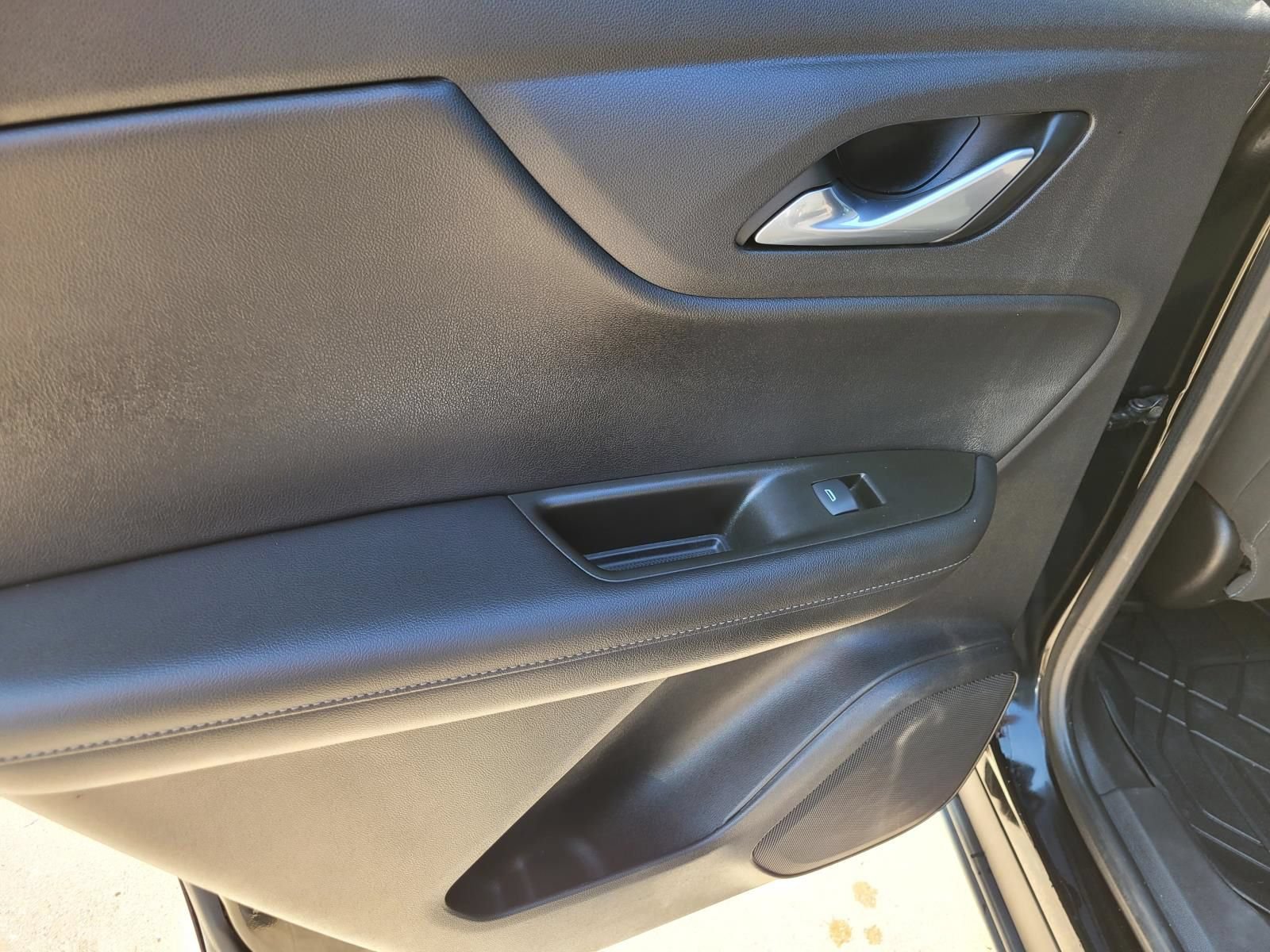 Used 2020 Chevrolet Blazer LT w/ LPO, Floor Liner Package FWD image 14