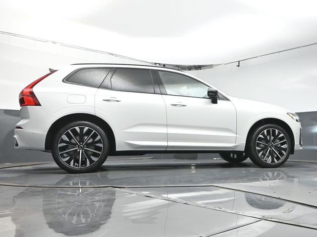 Used 2026 Volvo XC60 B5 Ultra w/ Protection Package Premier image 40