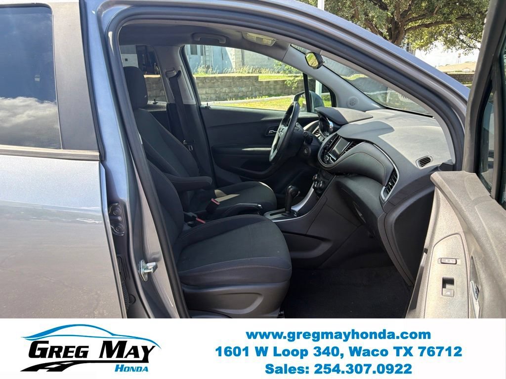 Used 2020 Chevrolet Trax LS w/ Tint and Cruise Package FWD image 26