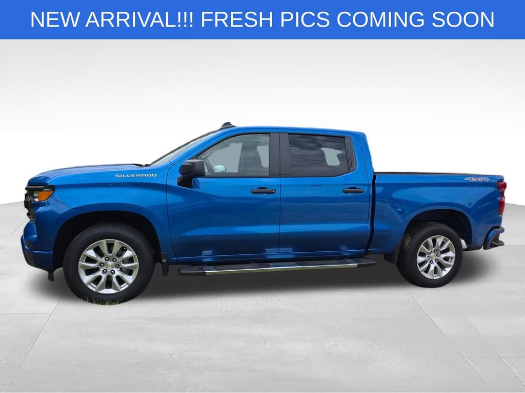 Used 2024 Chevrolet Silverado 1500 Custom AWD/4WD image 3