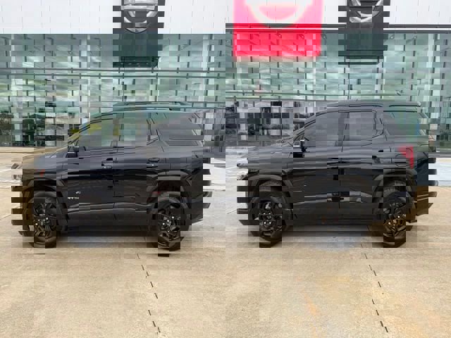 Used 2023 GMC Acadia AT4 w/ Technology Package image 2