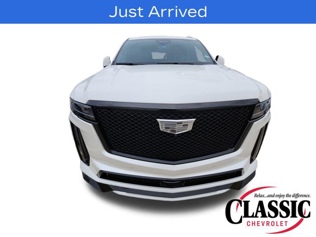 Used 2023 Cadillac Escalade V w/ LPO, ONYX Package AWD/4WD image 3