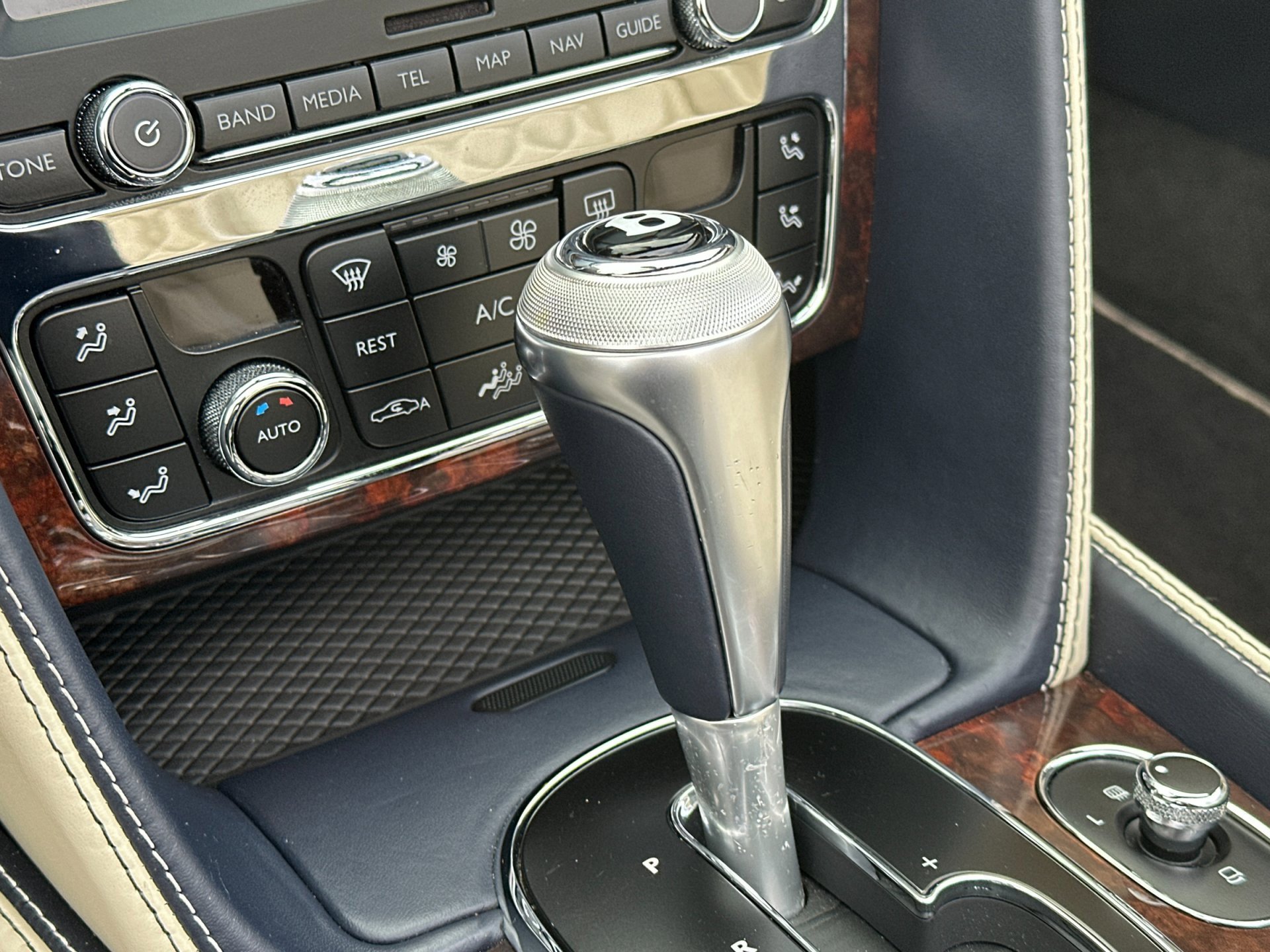 Certified 2017 Bentley Continental GT image 25