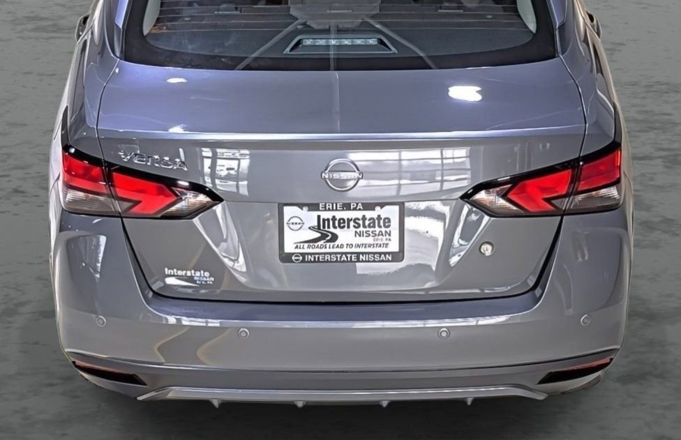 Used 2025 Nissan Versa S w/ Trunk Package image 12