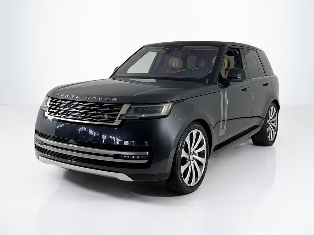 Used 2023 Land Rover Range Rover SE image 1
