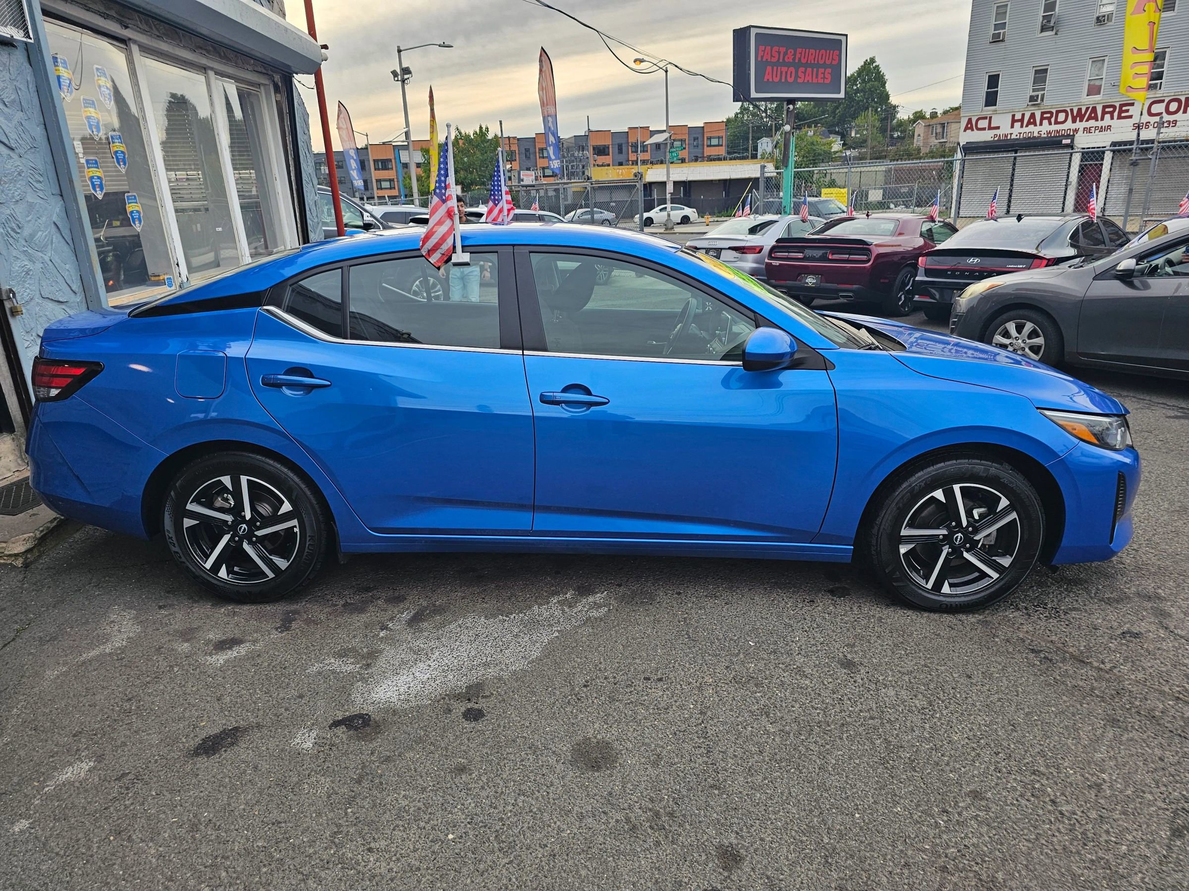 Used 2024 Nissan Sentra SV image 3