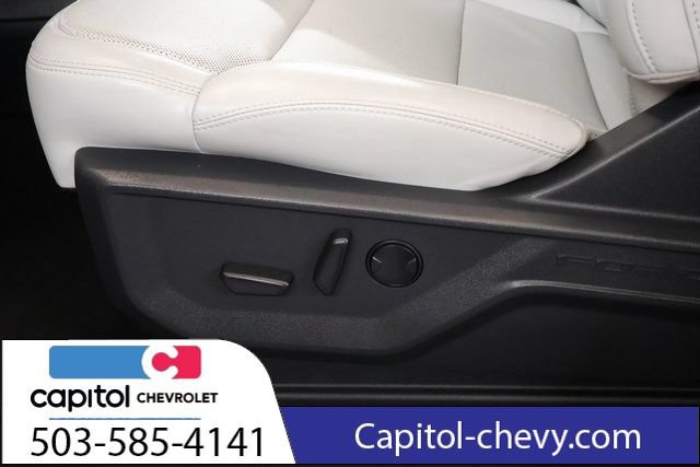 Used 2025 Ford Expedition Platinum w/ Driver's Package AWD/4WD image 15