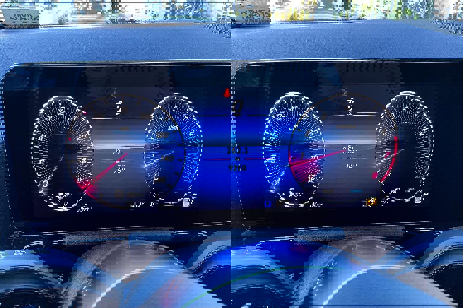 Used 2025 Mercedes-Benz GLA 250 image 25