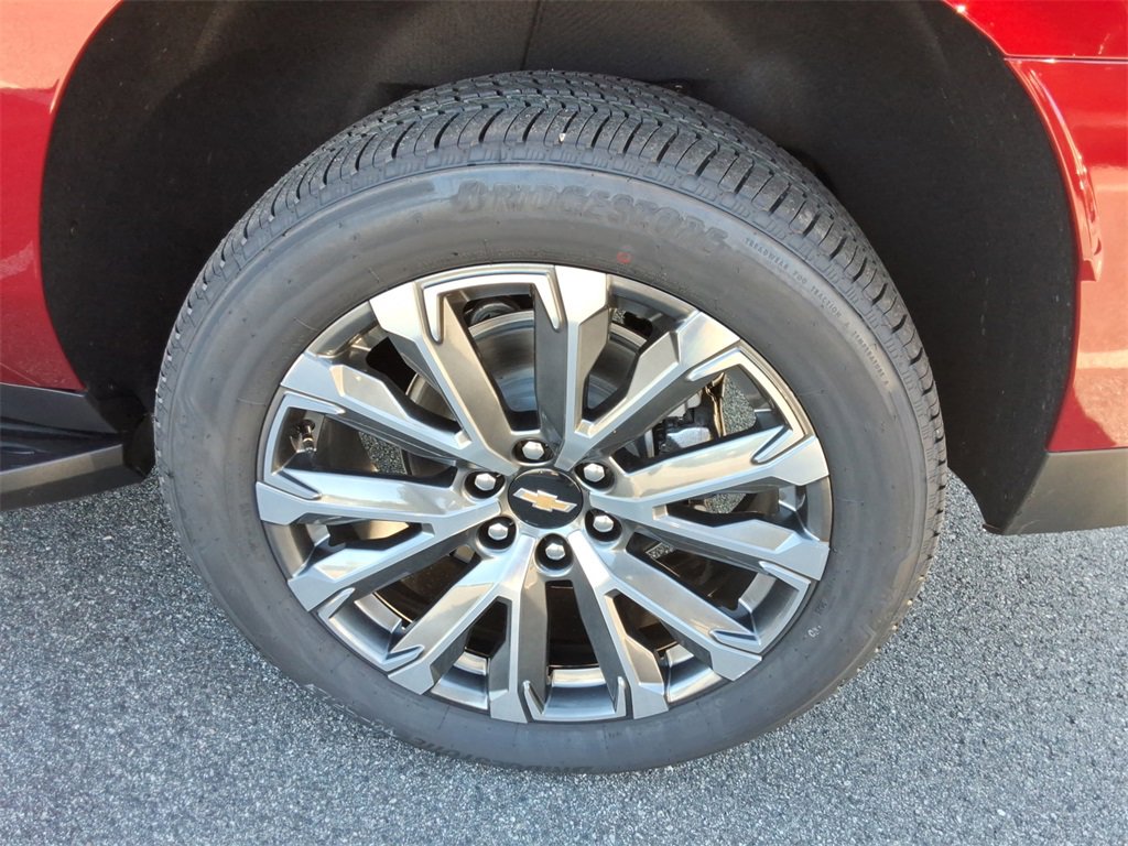 New 2026 Chevrolet Suburban High Country w/ Sun And Tow Package image 17