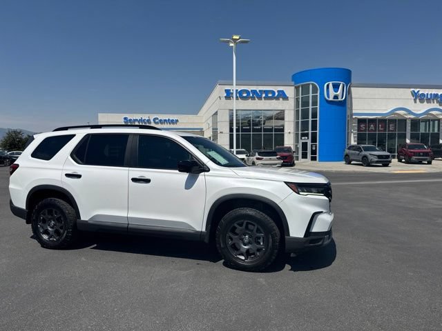 Certified 2025 Honda Pilot TrailSport