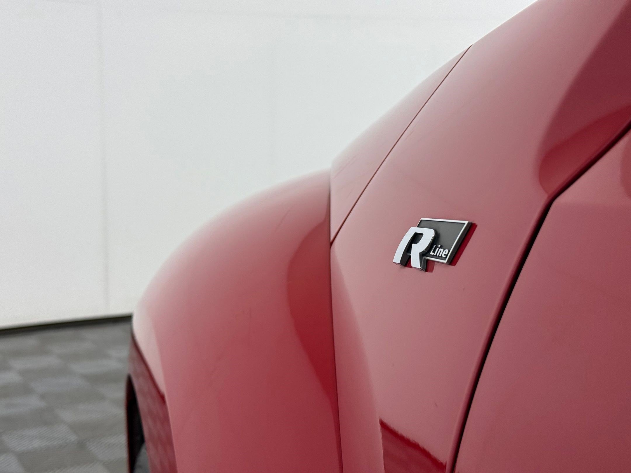 Used 2014 Volkswagen Beetle R-Line image 31