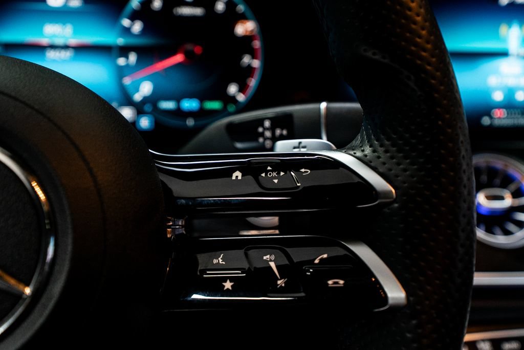 Used 2022 Mercedes-Benz E 450 Coupe image 31