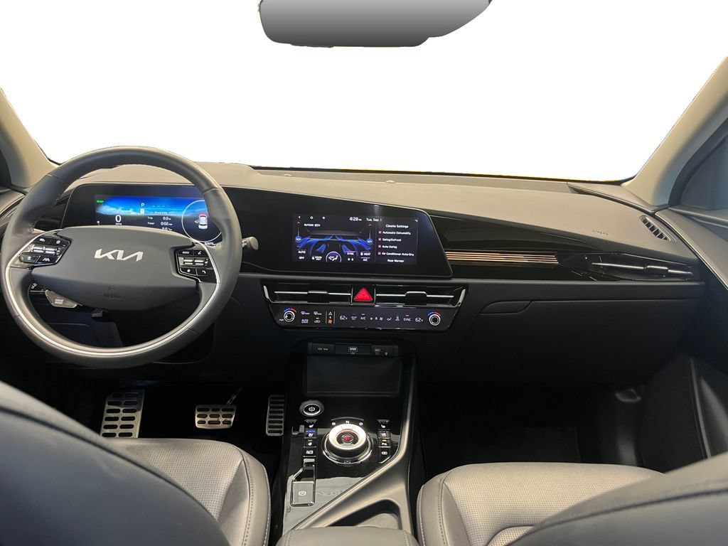 Used 2023 Kia Niro Wave w/ Wave Preserve Package FWD image 10
