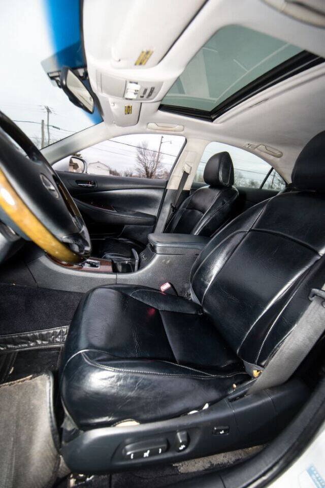 Used 2011 Lexus ES 350 FWD image 23
