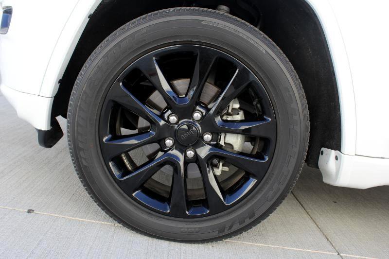 Used 2020 Jeep Grand Cherokee Altitude image 36