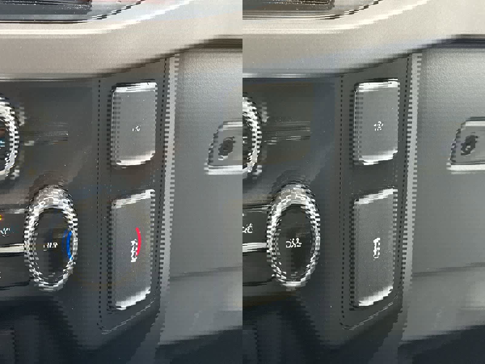 Used 2024 Ford F150 XLT image 25