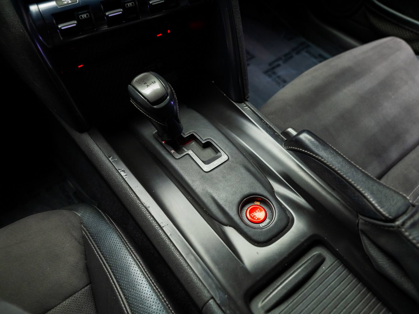 Used 2014 Nissan GT-R Premium AWD/4WD image 66