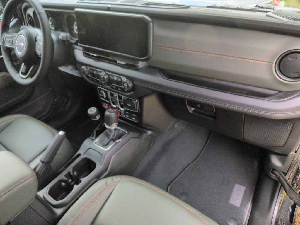 New 2026 Jeep Gladiator Mojave AWD/4WD image 35