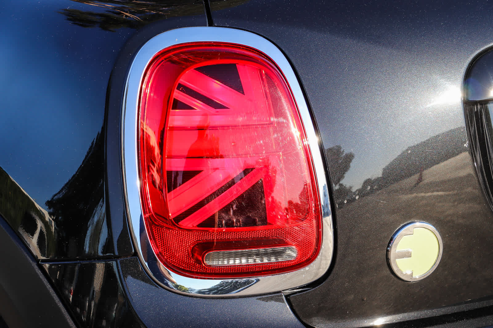 Used 2023 MINI Cooper SE FWD image 9