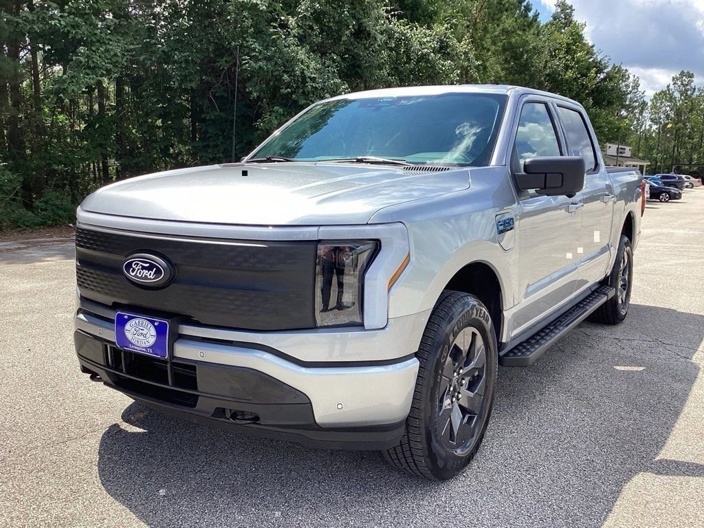 New 2025 Ford F150 Lightning Flash image 3