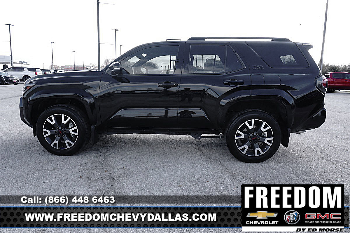 Used 2025 Toyota 4Runner TRD Sport Premium image 4