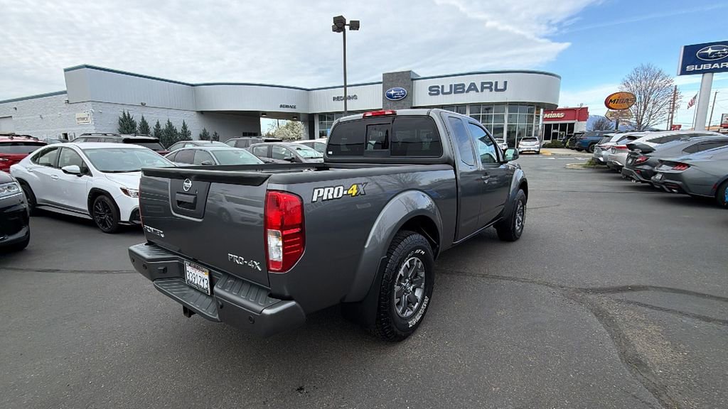 Used 2016 Nissan Frontier PRO-4X image 4